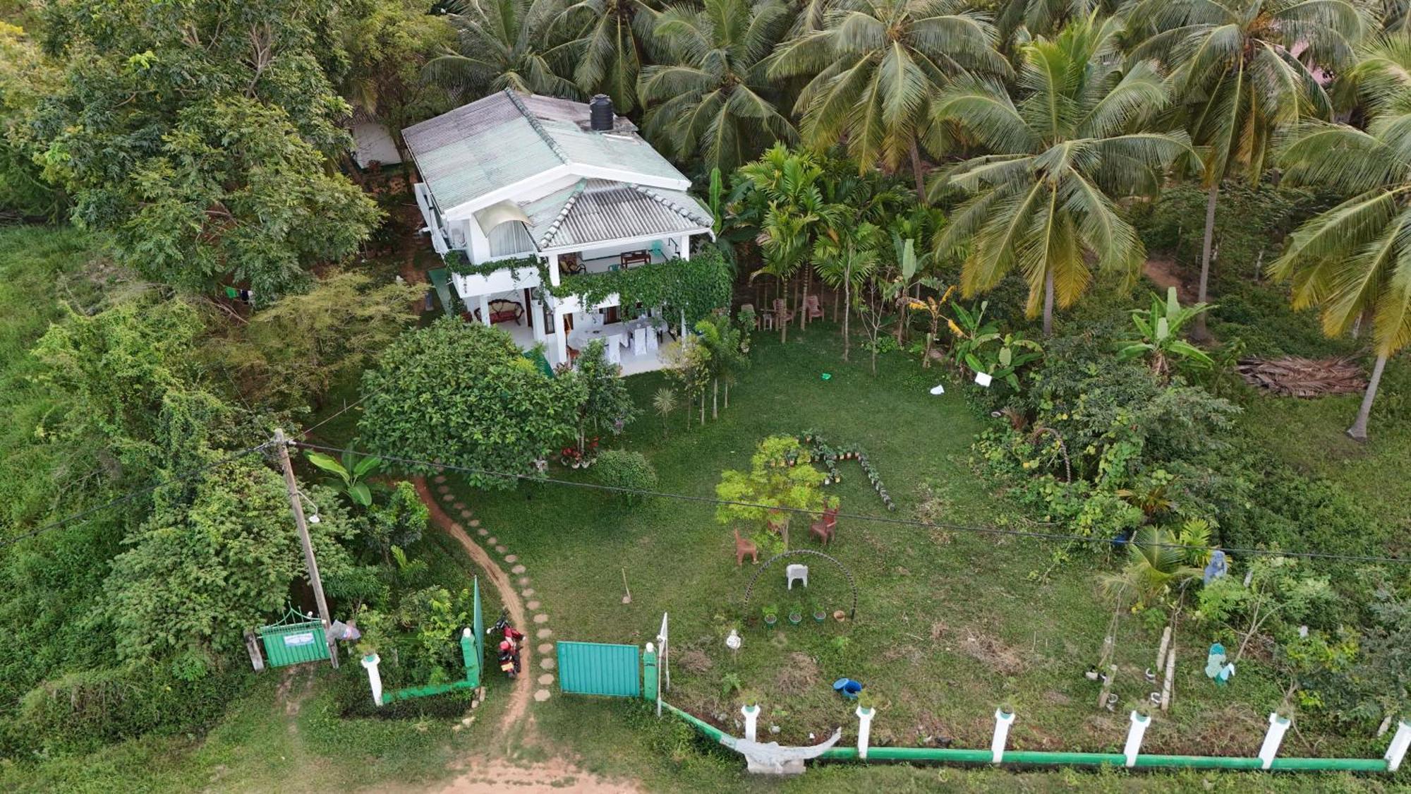 Lake Edge Dambulla Exterior photo